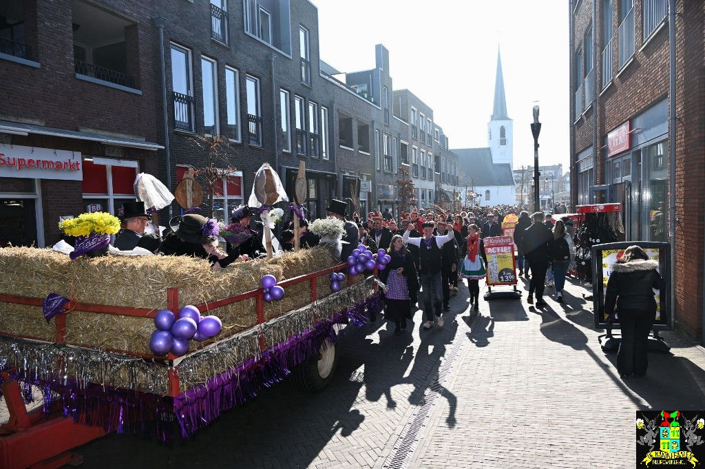 ../Images/Boerenbruiloft gemeentehuis 2025 024.jpg